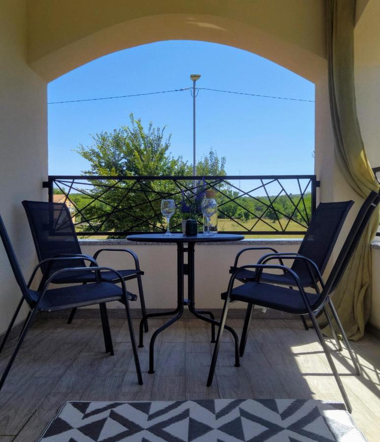 Blue Harmony 1 Malinska Apartment Exterior photo